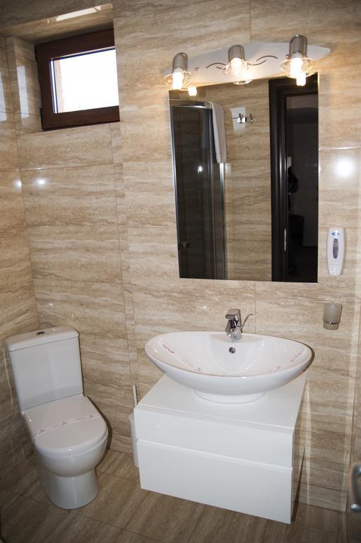 West Plaza Residence Bucarest Extérieur photo