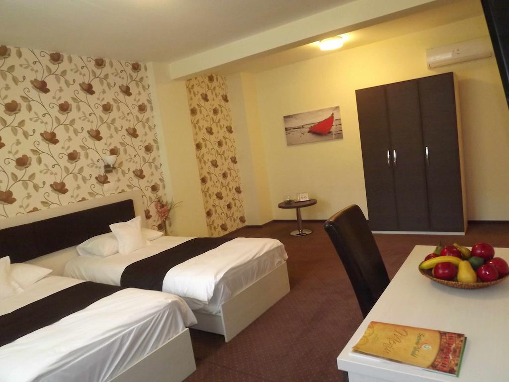 West Plaza Residence Bucarest Chambre photo